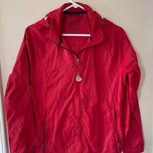 LL Bean Red Nylon Hooded Windbreaker Women’s sz Small S